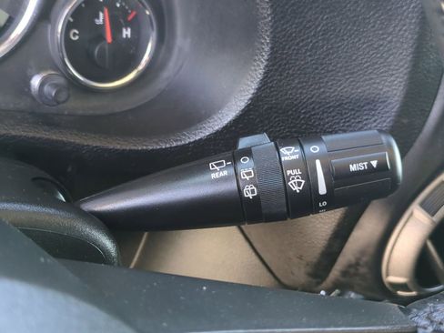 Used 2017 Jeep Wrangler Unlimited Sport image 33