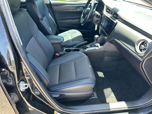 Used 2019 Toyota Corolla SE FWD image 15