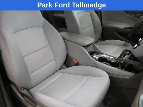 Used 2016 Chevrolet Malibu LT FWD image 22