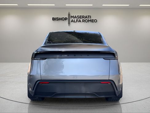 Used 2026 Tesla Model Y Long Range AWD/4WD image 4