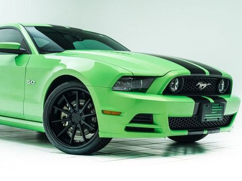 Used 2014 Ford Mustang GT Premium w/ Electronics Package RWD image 4