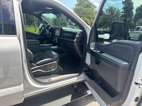 Used 2026 Ford F250 Platinum AWD/4WD image 5