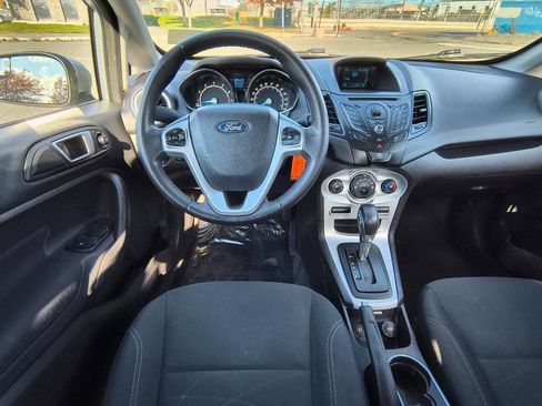 Used 2015 Ford Fiesta SE image 11