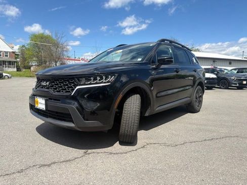 Certified 2023 Kia Sorento S AWD/4WD image 7