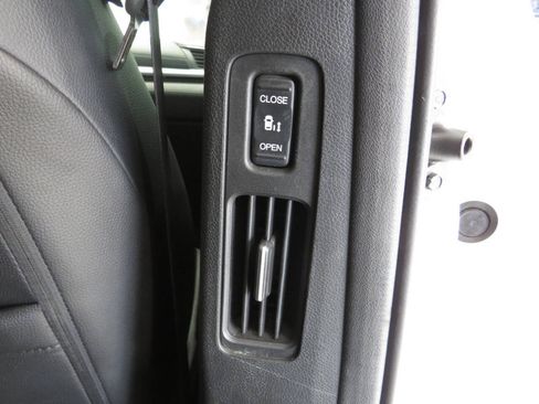 Used 2023 Honda Odyssey Sport image 13