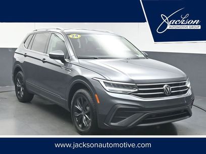 Used 2024 Volkswagen Tiguan SE