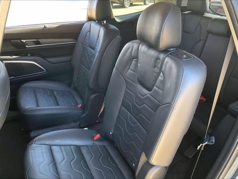 Used 2022 Kia Telluride SX w/ SX Prestige Package image 21