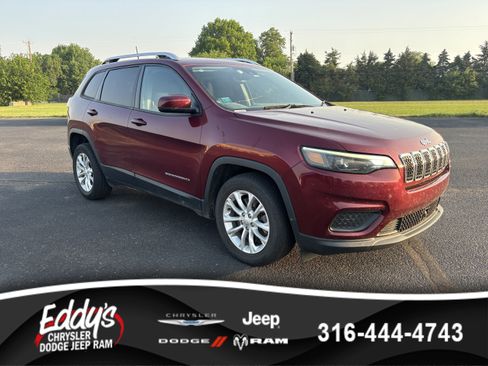 Used 2021 Jeep Cherokee Latitude FWD image 1