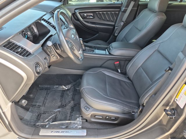 Used 2018 Ford Taurus SHO AWD/4WD image 16