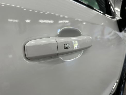 Used 2023 GMC Sierra 1500 AT4 image 30