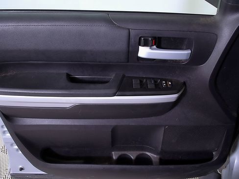 Used 2020 Toyota Tundra SR5 w/ SR5 Leather Package RWD image 13