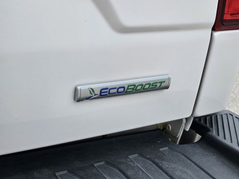 Used 2019 Ford F150 Lariat w/ Equipment Group 502A Luxury AWD/4WD image 7