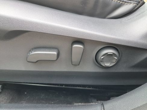 Certified 2025 Subaru Outback Limited AWD/4WD image 16