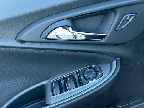 Used 2024 Chevrolet Malibu LT FWD image 23