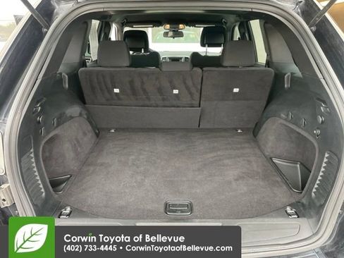 Used 2016 Jeep Grand Cherokee Laredo w/ Quick Order Package 23E image 26