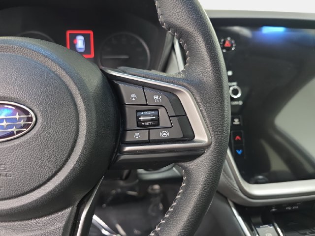 Used 2020 Subaru Outback Onyx Edition XT AWD/4WD image 18