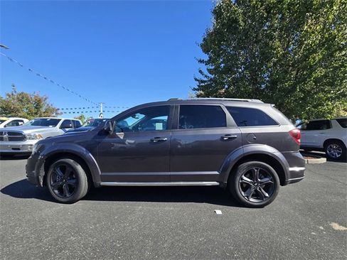 Used 2020 Dodge Journey Crossroad image 7