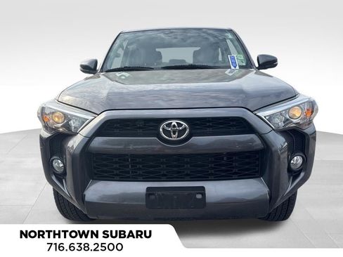 Used 2018 Toyota 4Runner SR5 Premium AWD/4WD image 3