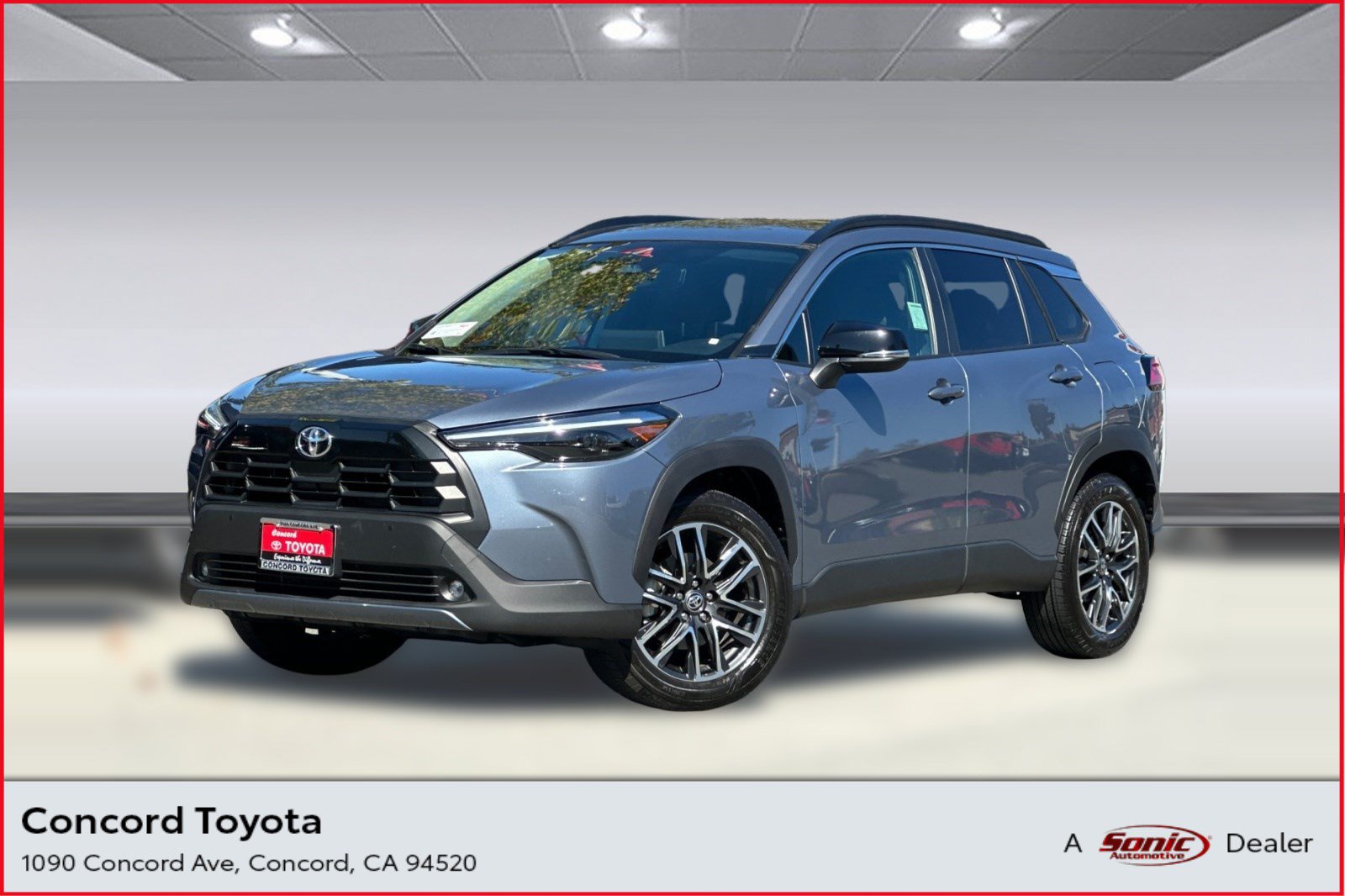 Used 2026 Toyota Corolla Cross XLE FWD image 1