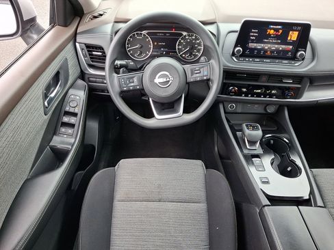 Used 2023 Nissan Rogue SV FWD image 22