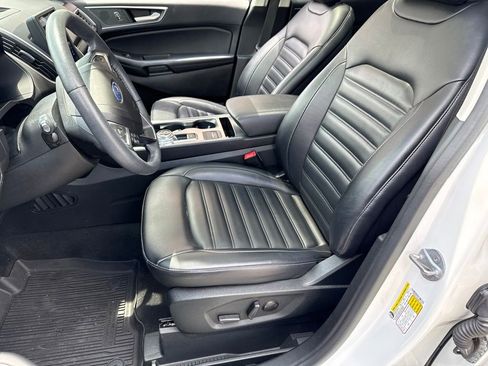 Certified 2022 Ford Edge SEL w/ Convenience Package AWD/4WD image 4