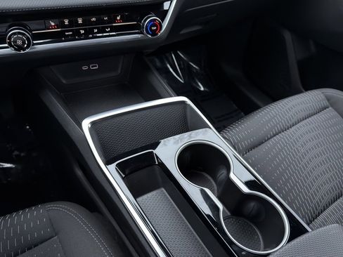 Used 2025 Chevrolet Equinox LT image 52