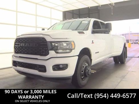 Used 2022 RAM 3500 Lone Star w/ Night Edition RWD image 1