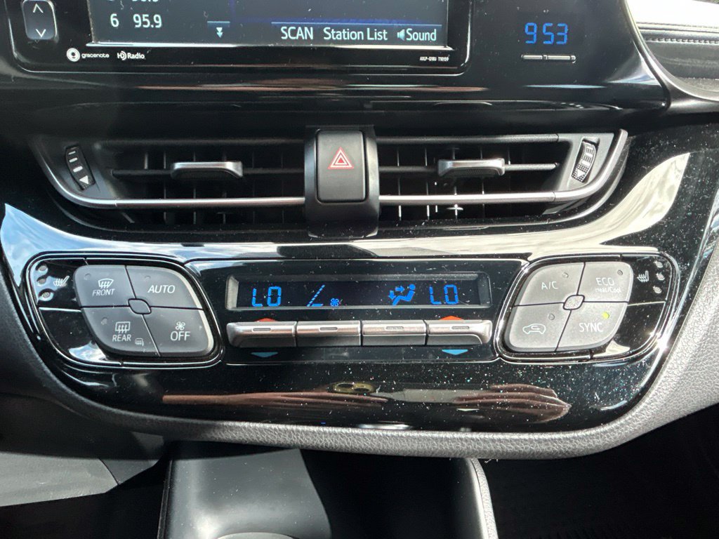 Used 2018 Toyota C-HR XLE FWD image 13