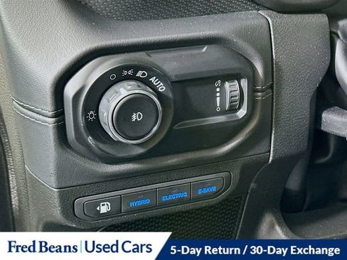 Used 2025 Jeep Wrangler Unlimited Rubicon 4xe AWD/4WD image 11