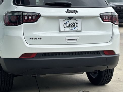 New 2026 Jeep Compass Latitude image 5