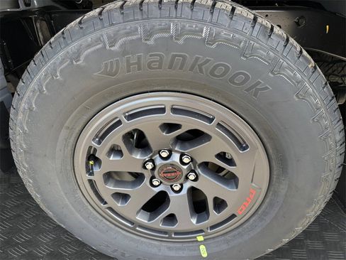 New 2026 Nissan Frontier PRO-4X w/ Pro-4x Convenience Package image 19