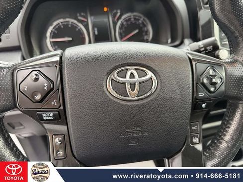 Used 2024 Toyota 4Runner TRD Off-Road Premium w/ Moonroof Package AWD/4WD image 19
