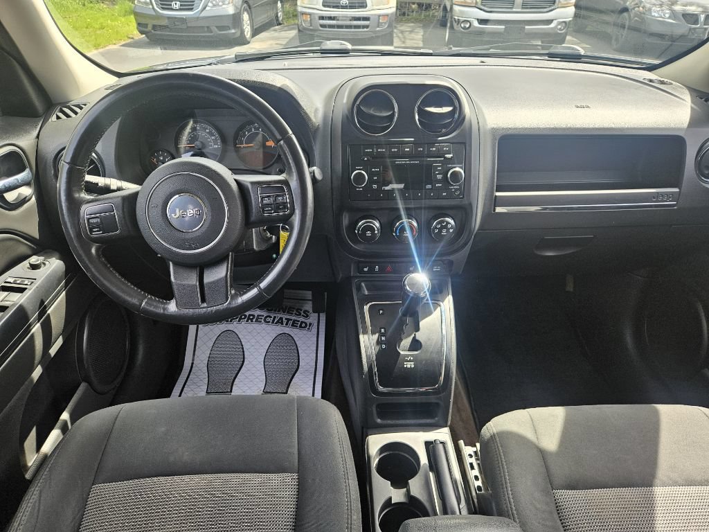 Used 2014 Jeep Patriot Latitude FWD image 10