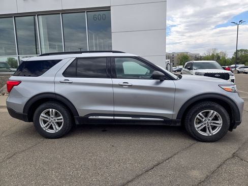 Certified 2020 Ford Explorer XLT AWD/4WD image 5