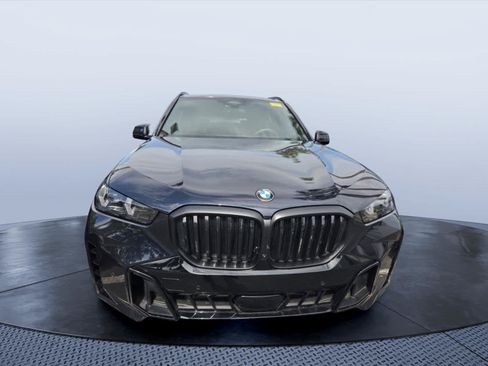 Used 2026 BMW X5 sDrive40i w/ M Sport Package RWD image 2