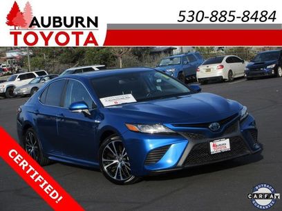 Certified 2019 Toyota Camry SE w/ Sunroof Package