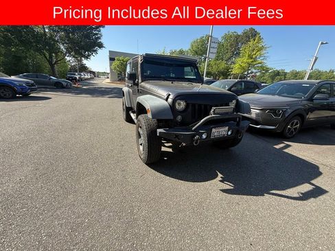 Used 2017 Jeep Wrangler Sport w/ Quick Order Package 24S AWD/4WD image 2