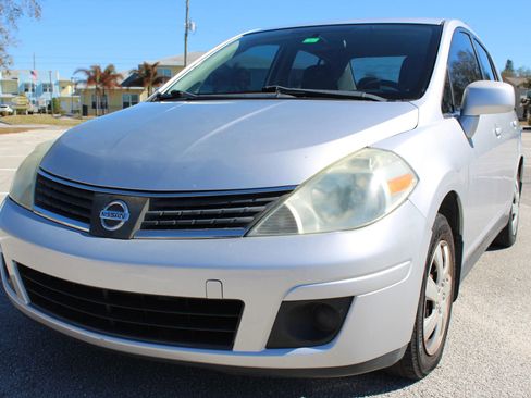 Used 2009 Nissan Versa 1.8 S w/ PWR Pkg image 2