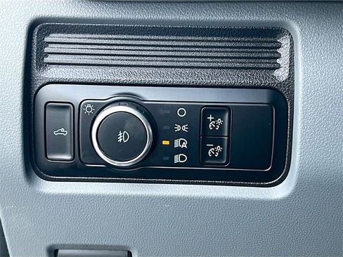 Used 2024 Ford F250 XLT image 10