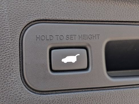 Certified 2025 Acura MDX SH-AWD w/ Technology Package image 34
