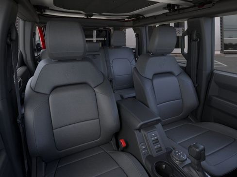 New 2025 Ford Bronco Badlands image 10