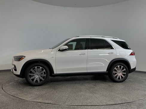 Certified 2025 Mercedes-Benz GLE 450e 4MATIC image 2