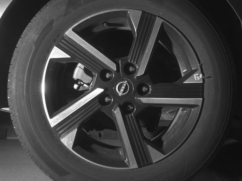 Used 2025 Nissan Sentra SV FWD image 15