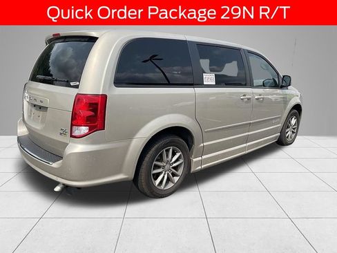 Used 2014 Dodge Grand Caravan R/T w/ Safety Sphere Group FWD image 4