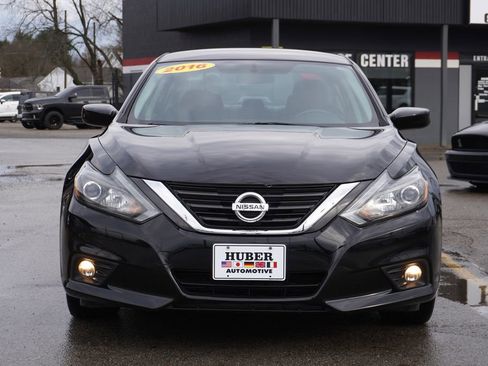 Used 2016 Nissan Altima 2.5 SR image 2
