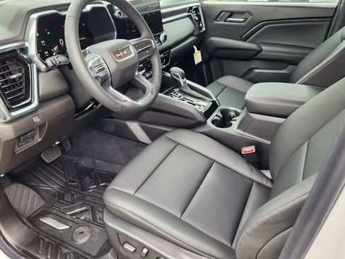 New 2026 GMC Canyon Elevation w/ Convenience Package image 13