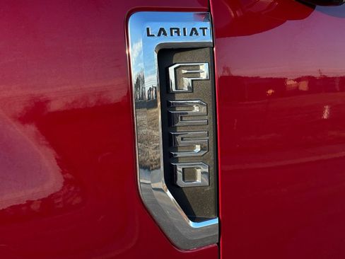 Used 2019 Ford F250 Lariat w/ Lariat Ultimate Package image 11