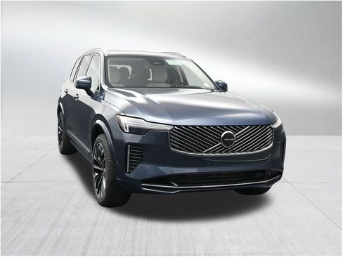 New 2026 Volvo XC90 T8 Ultra w/ Protection Package Premier AWD/4WD image 7