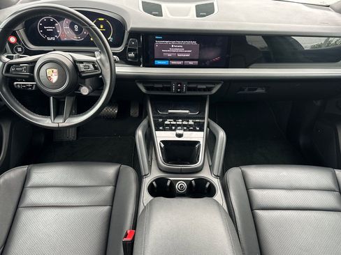 Used 2024 Porsche Cayenne image 15