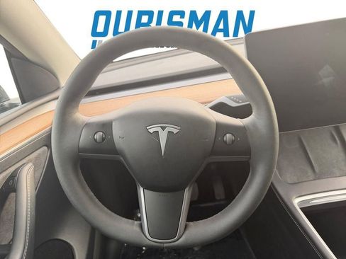 Used 2023 Tesla Model Y Long Range image 12